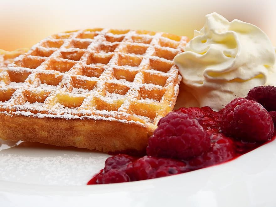 waffles-belgian-belgischewaffel-eat-dine-pastries-delicious-food-plate