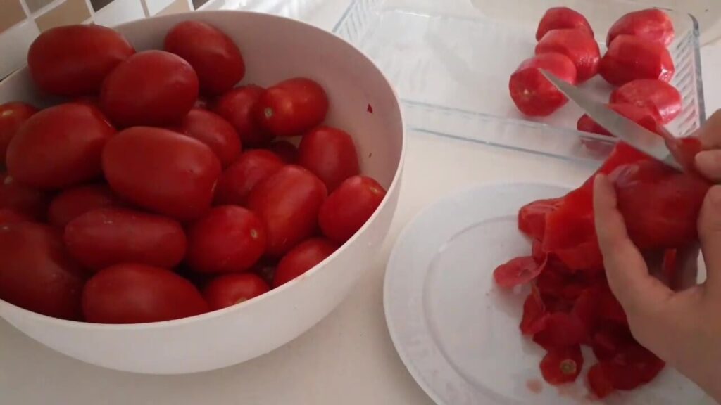 kışlık menemen bıçak ile soyma