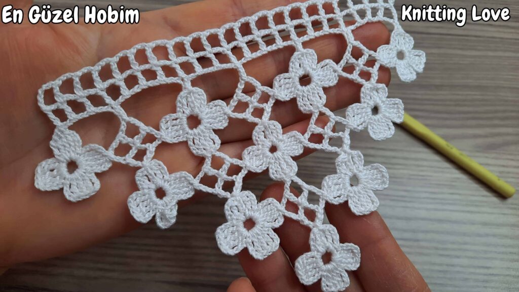 Tığ işi dantel pike takımı örgü modeli