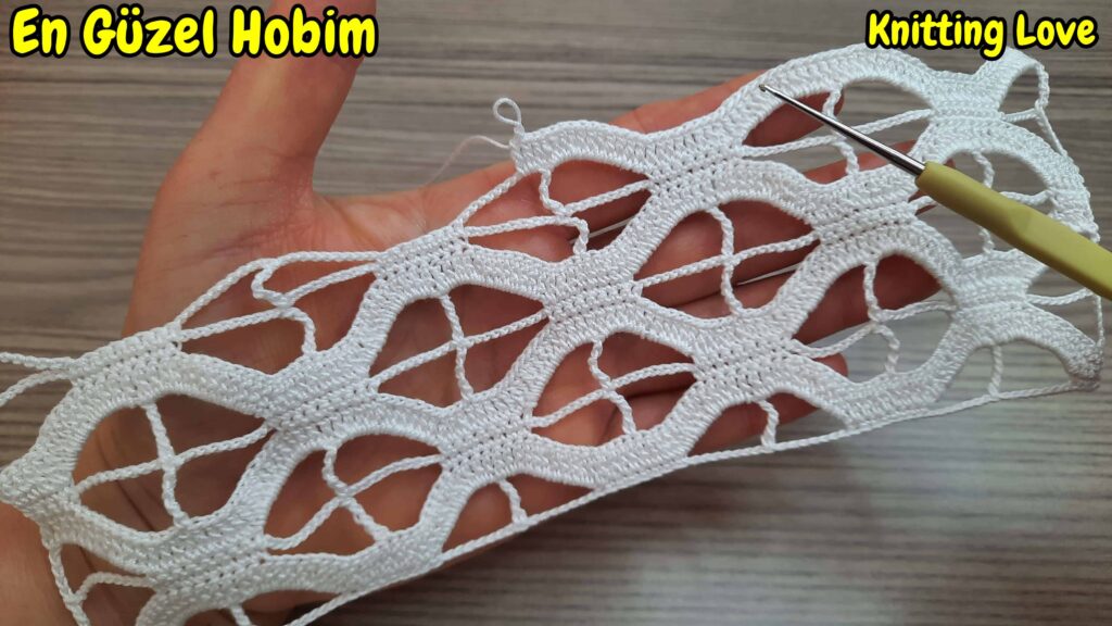 zincirli şerit tığ işi örgü modeli