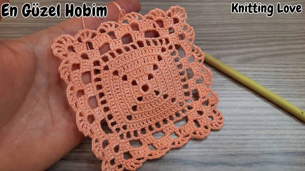 kare örgü motifi