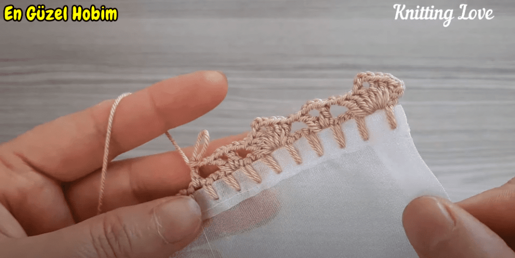 Çeyizlik Sehpa Örtüsü Tığ İşi Örgü Modeli Yapımı