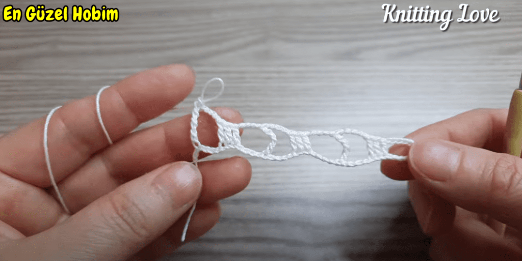Kolay Delikli Süper Örgü Modeli Yapılışı