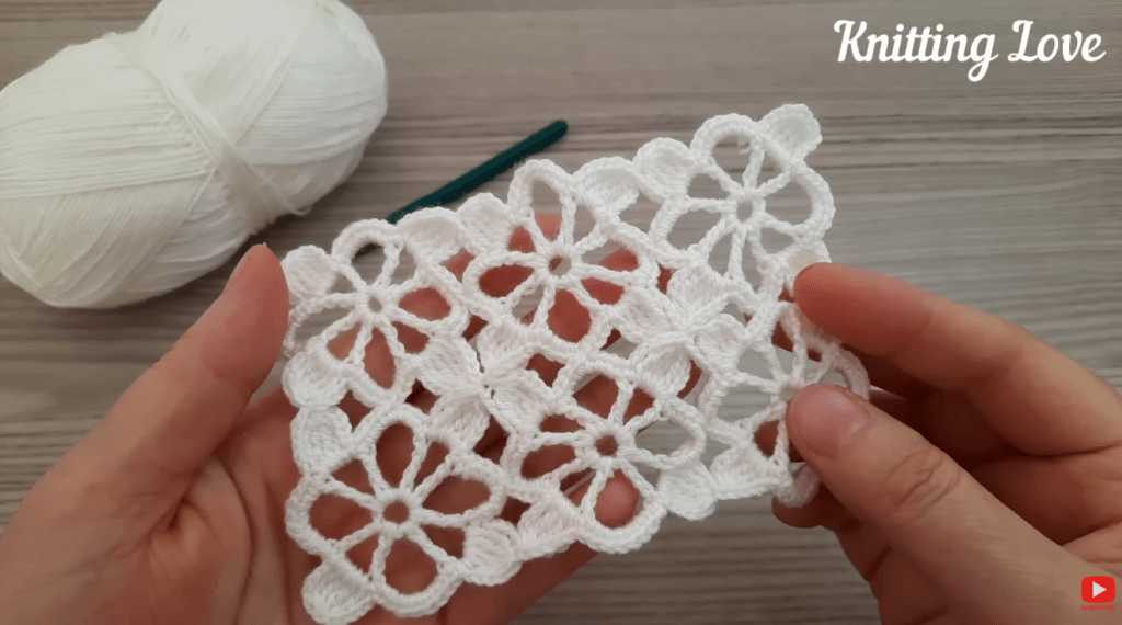 çiçek motifleri örerken birleştirme yöntemi